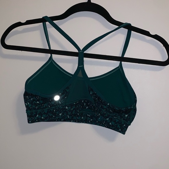 Lululemon sports bra - Picture 3 of 4